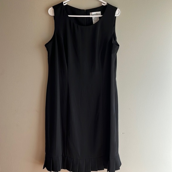 Danny and Nicole women’s black sleeveless dress Size 14 - Picture 1 of 6